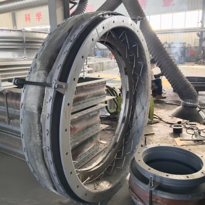 可澆筑非金屬膨脹節(jié)-高溫靶釘非金屬補(bǔ)償器-高溫耐磨柔性軟連接